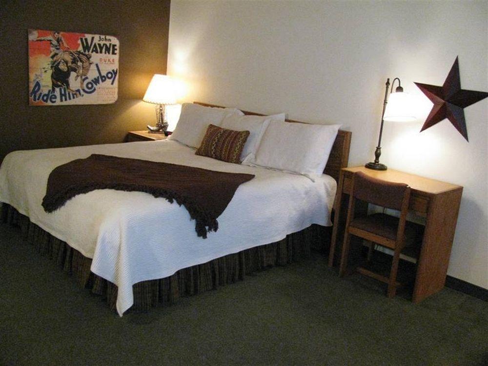 Covered Wagon Motel Lusk Wy Habitación foto