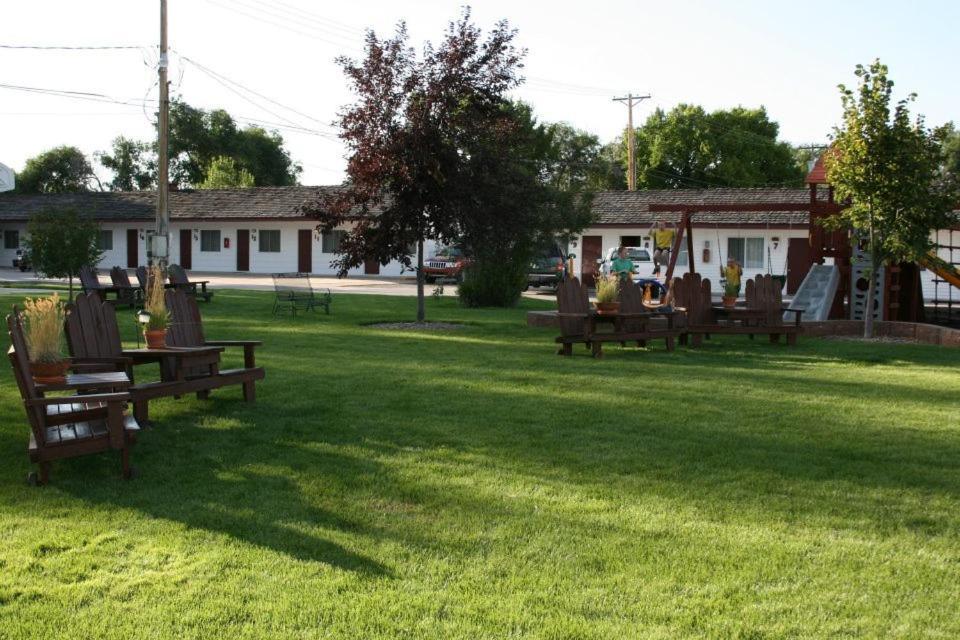 Covered Wagon Motel Lusk Wy Exterior foto